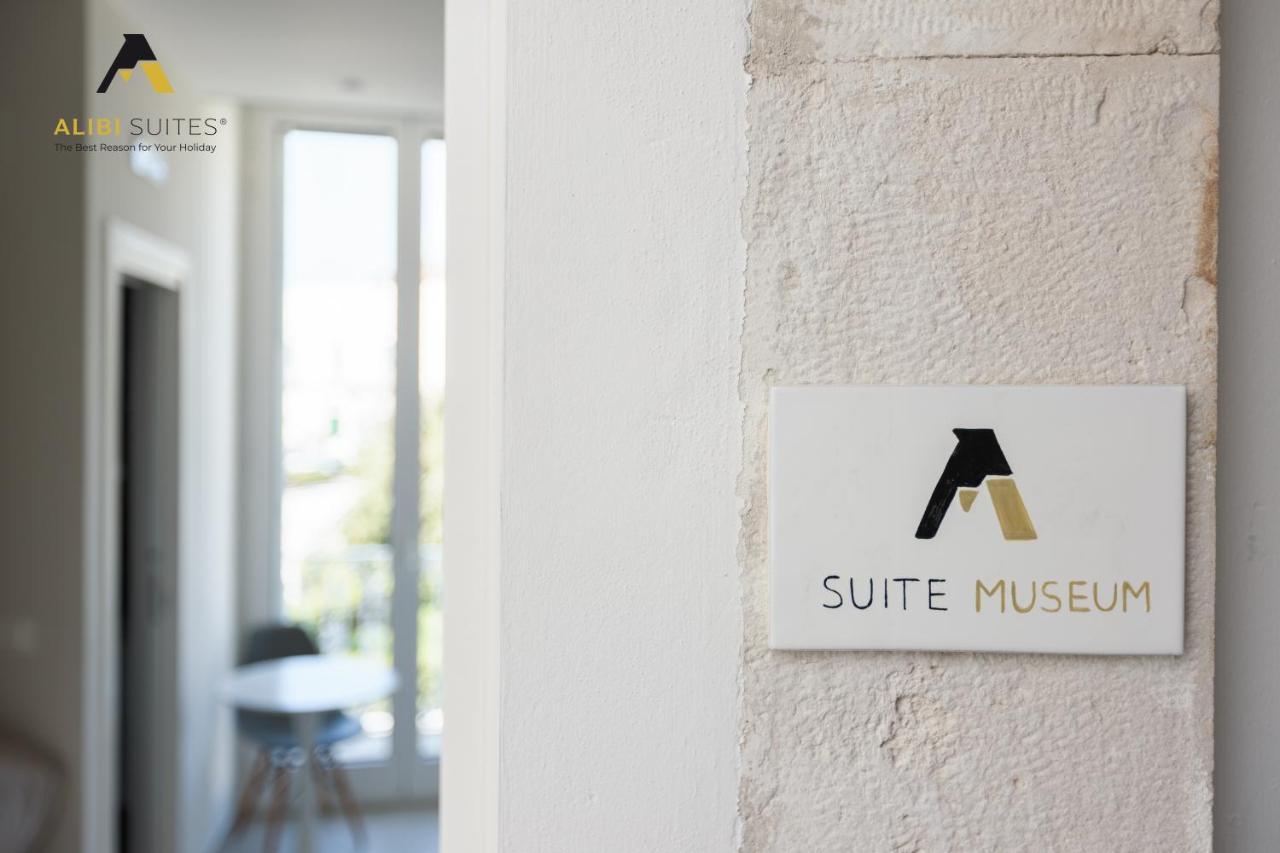 Alibi Suites Suite Museum: Gioiello Con Vista Sul Museo Archeologico Nazionale, Letto E Doccia Con Cromoterapia, Smart Tv, Wifi E A/C Ruvo di Puglia Exterior photo