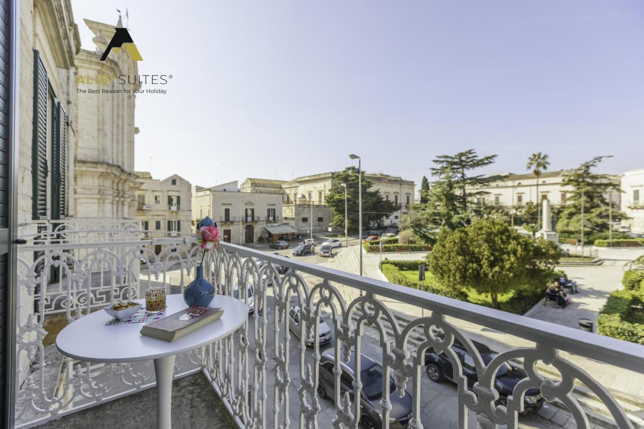 Alibi Suites Suite Museum: Gioiello Con Vista Sul Museo Archeologico Nazionale, Letto E Doccia Con Cromoterapia, Smart Tv, Wifi E A/C Ruvo di Puglia Exterior photo