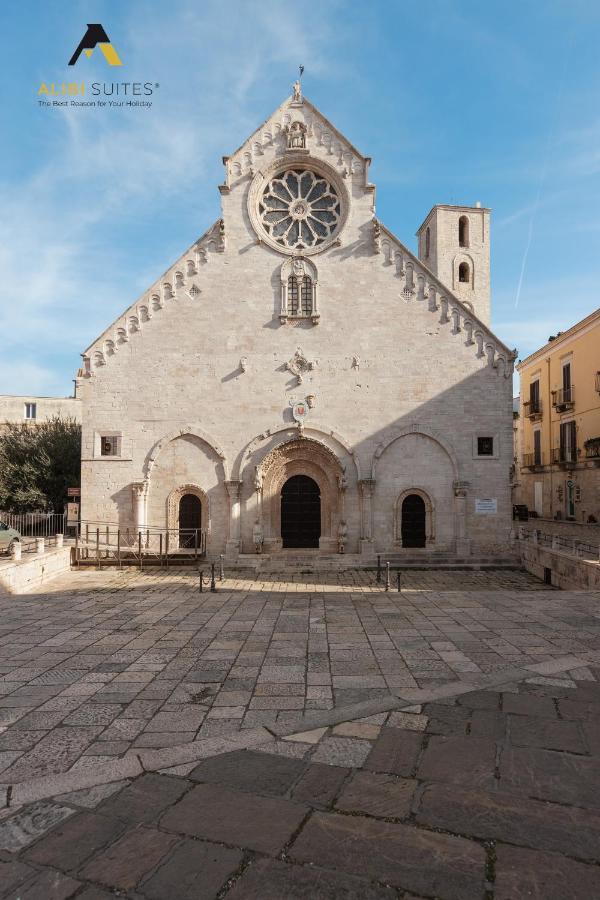 Alibi Suites Suite Museum: Gioiello Con Vista Sul Museo Archeologico Nazionale, Letto E Doccia Con Cromoterapia, Smart Tv, Wifi E A/C Ruvo di Puglia Exterior photo